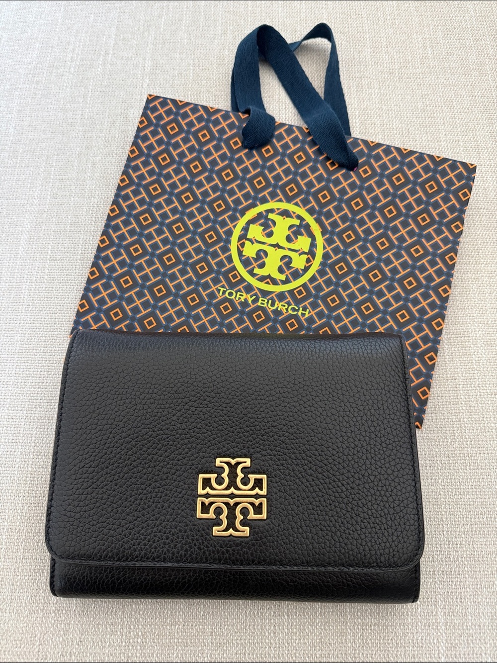 Tory Burch Britten Chain Wallet in Black NWT